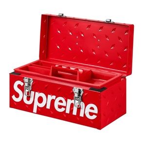 Supreme gear. Tool box